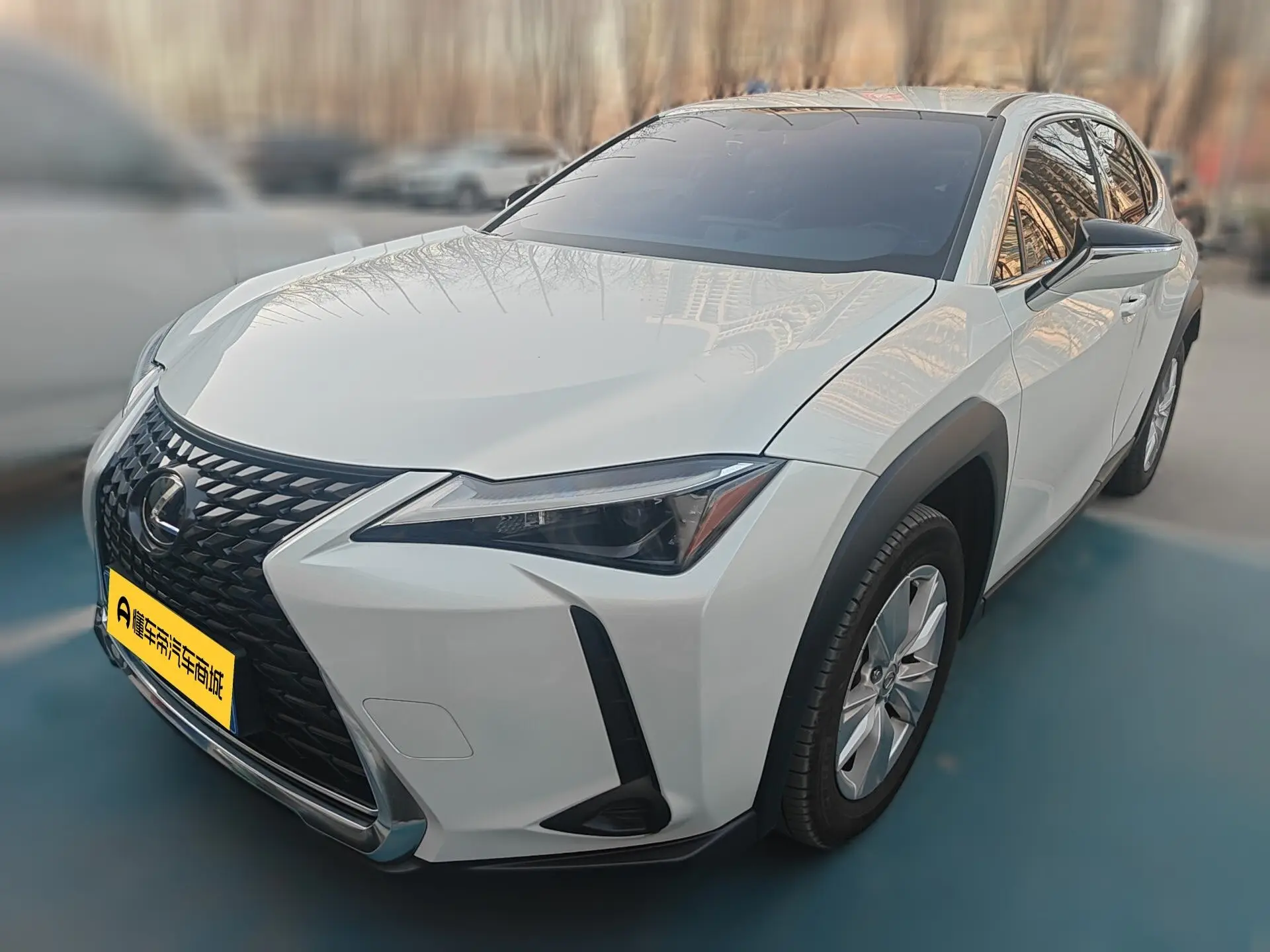 Lexus UX  из Китая