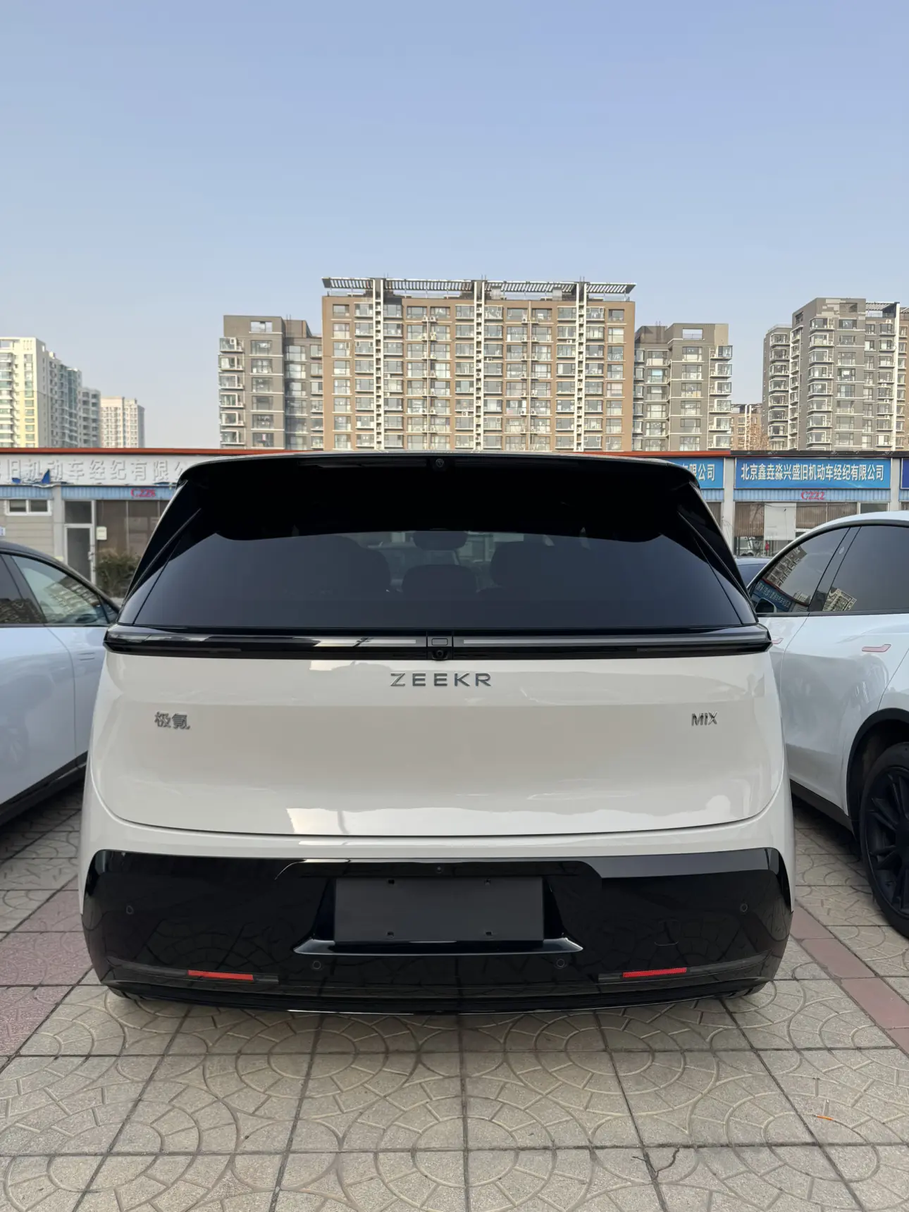 ZEEKR MIX  из Китая