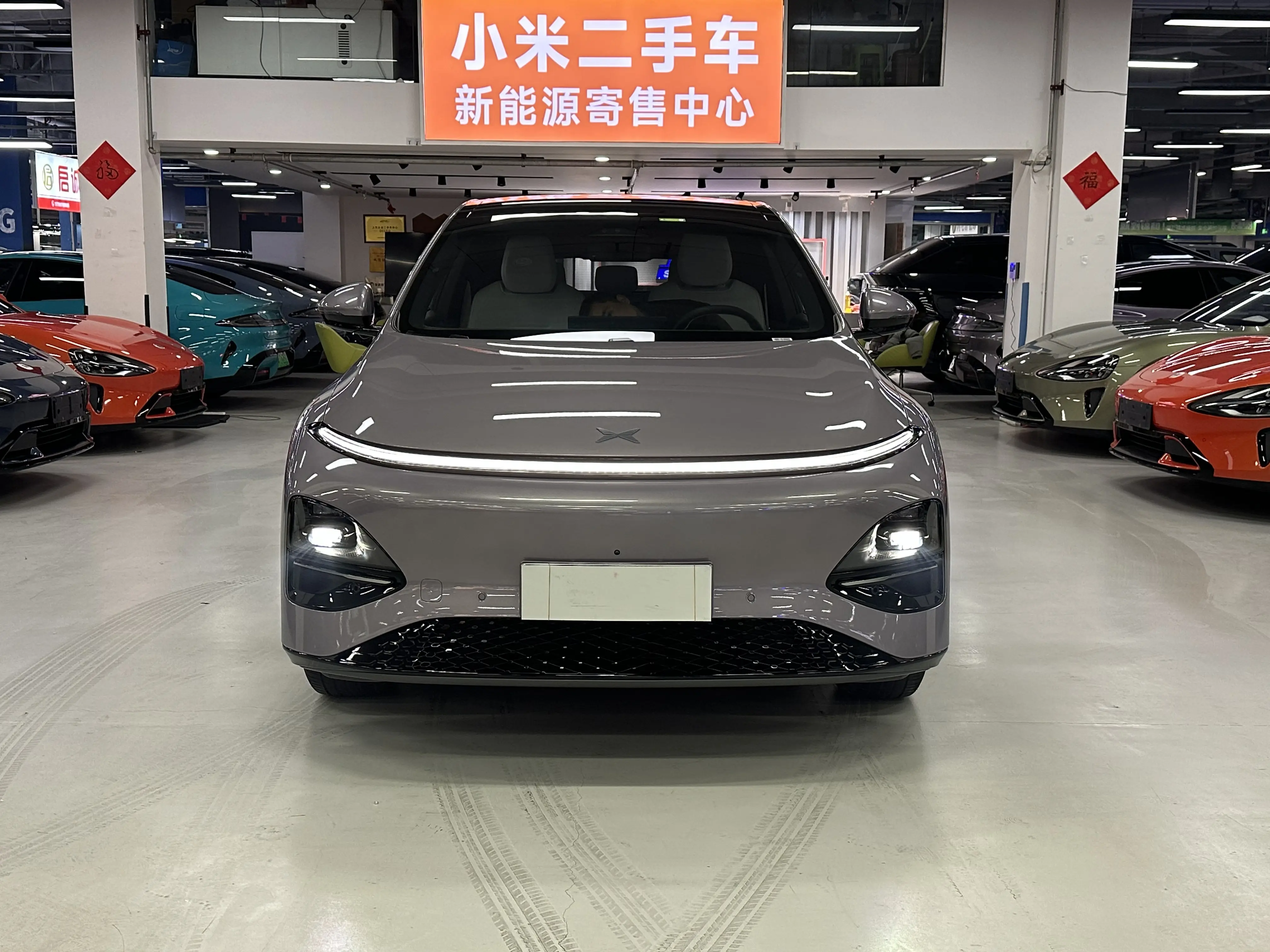 Xpeng G6  из Китая