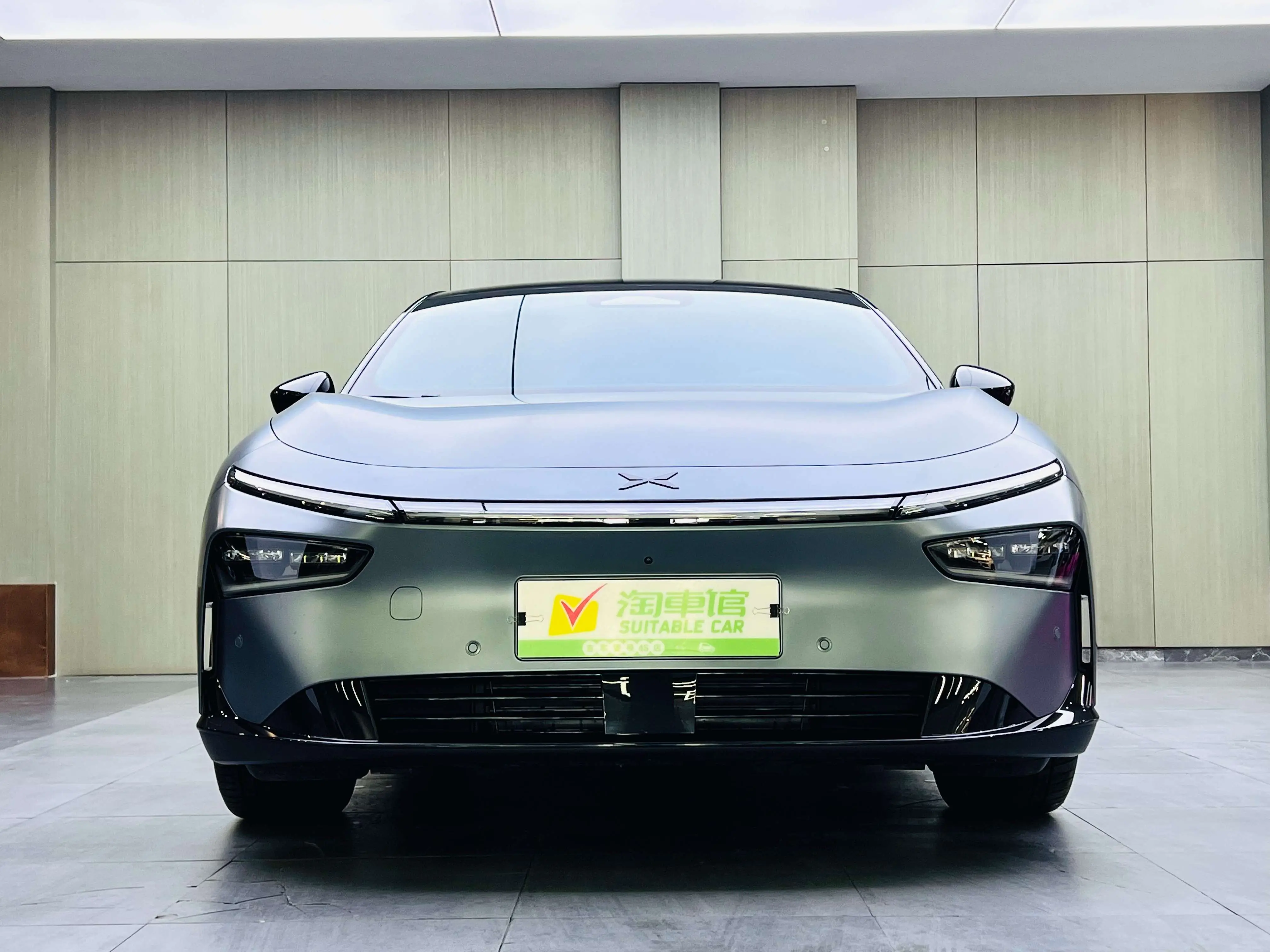 Xpeng P7+  из Китая