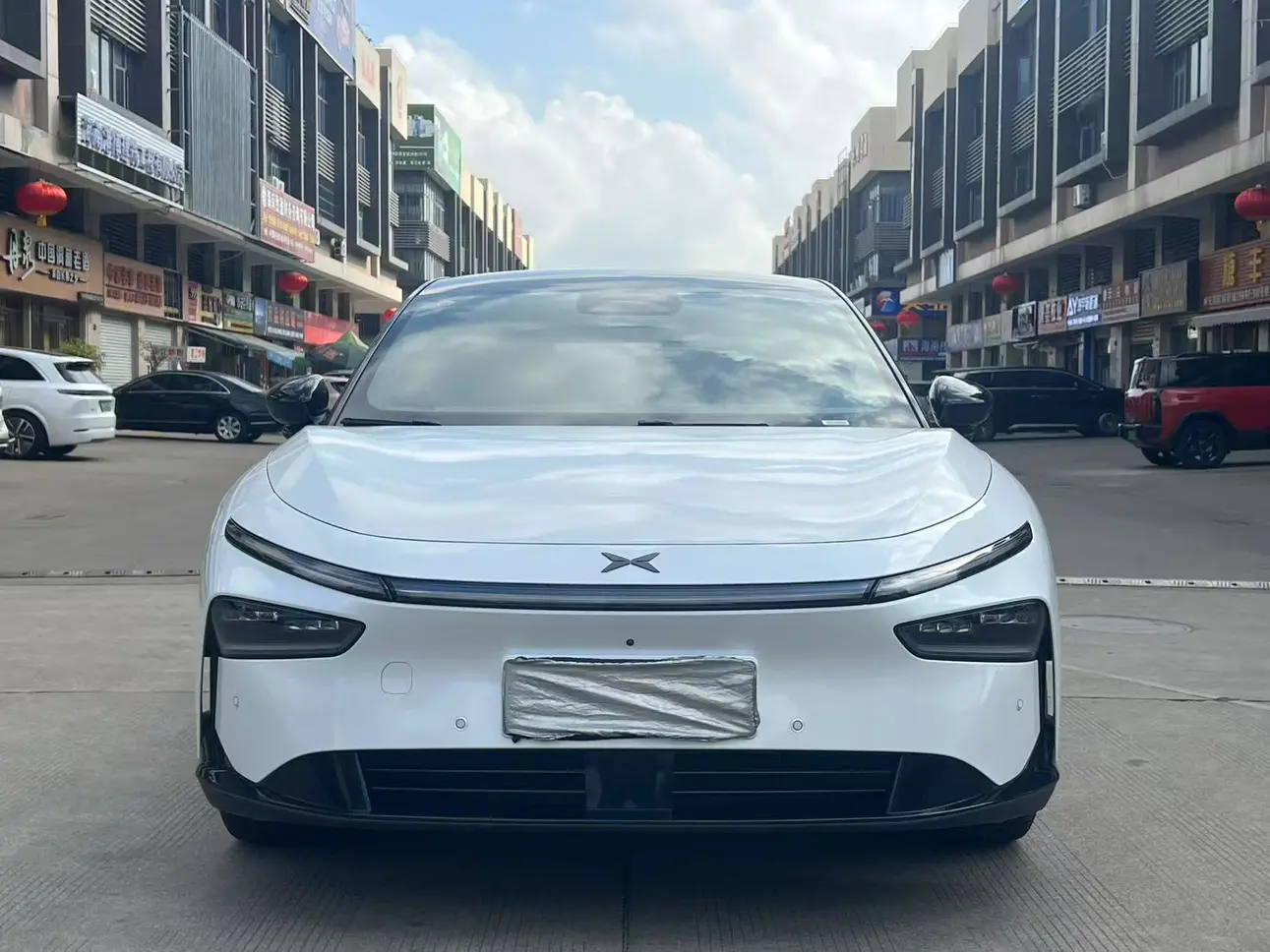 Xpeng P7+  из Китая