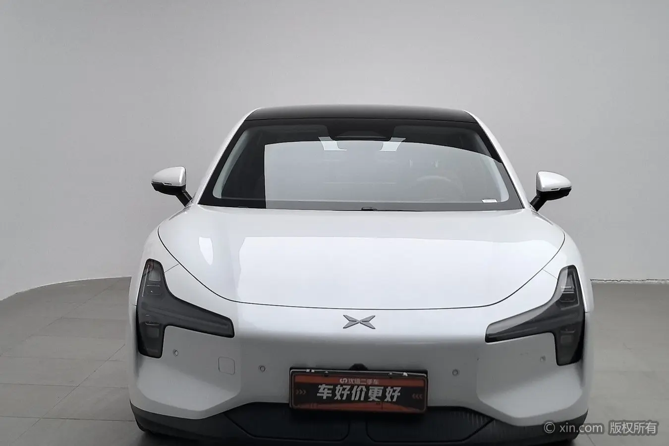 Xpeng Xiaopeng MONA M03  из Китая