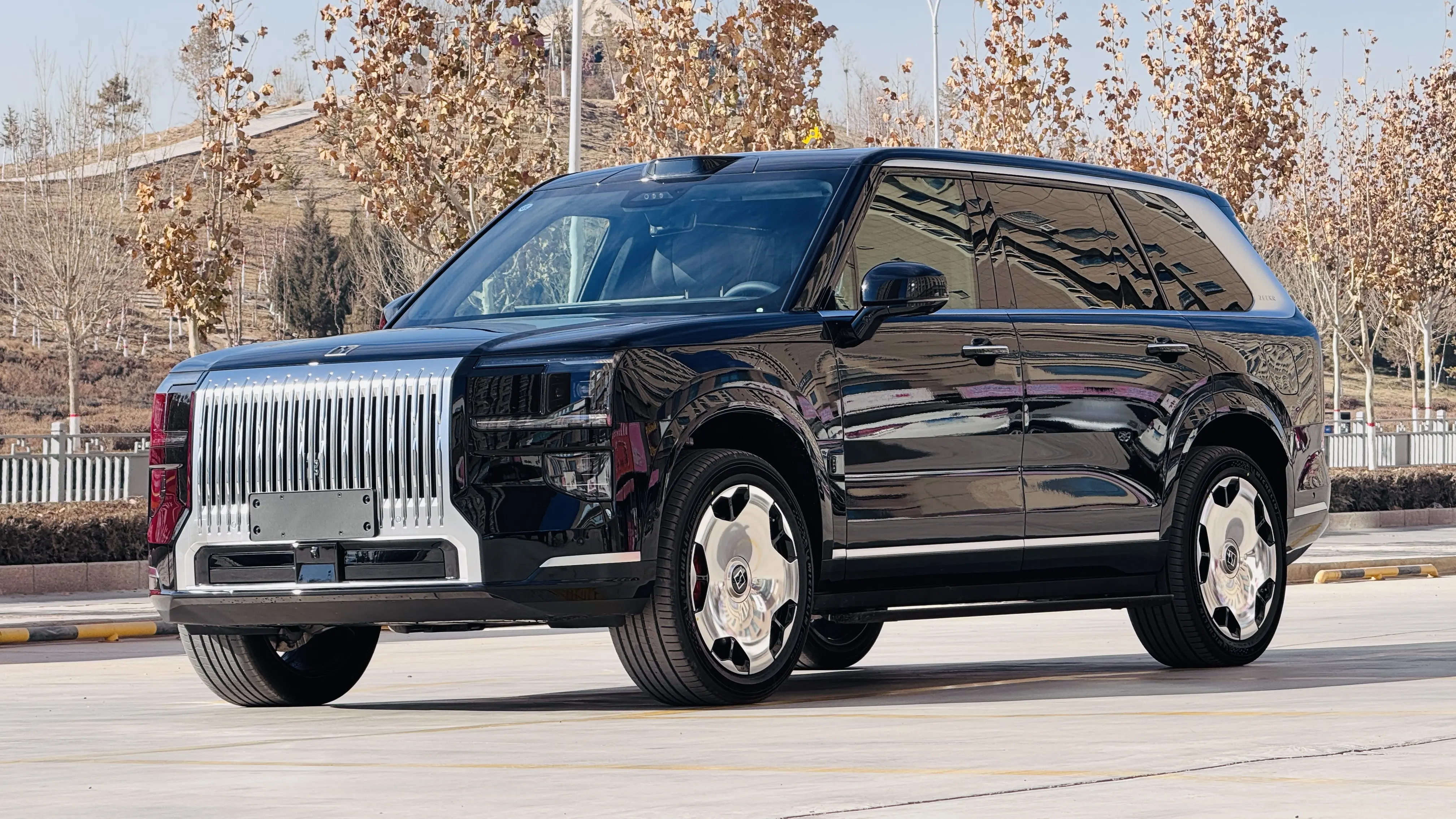 ZEEKR 9X  из Китая