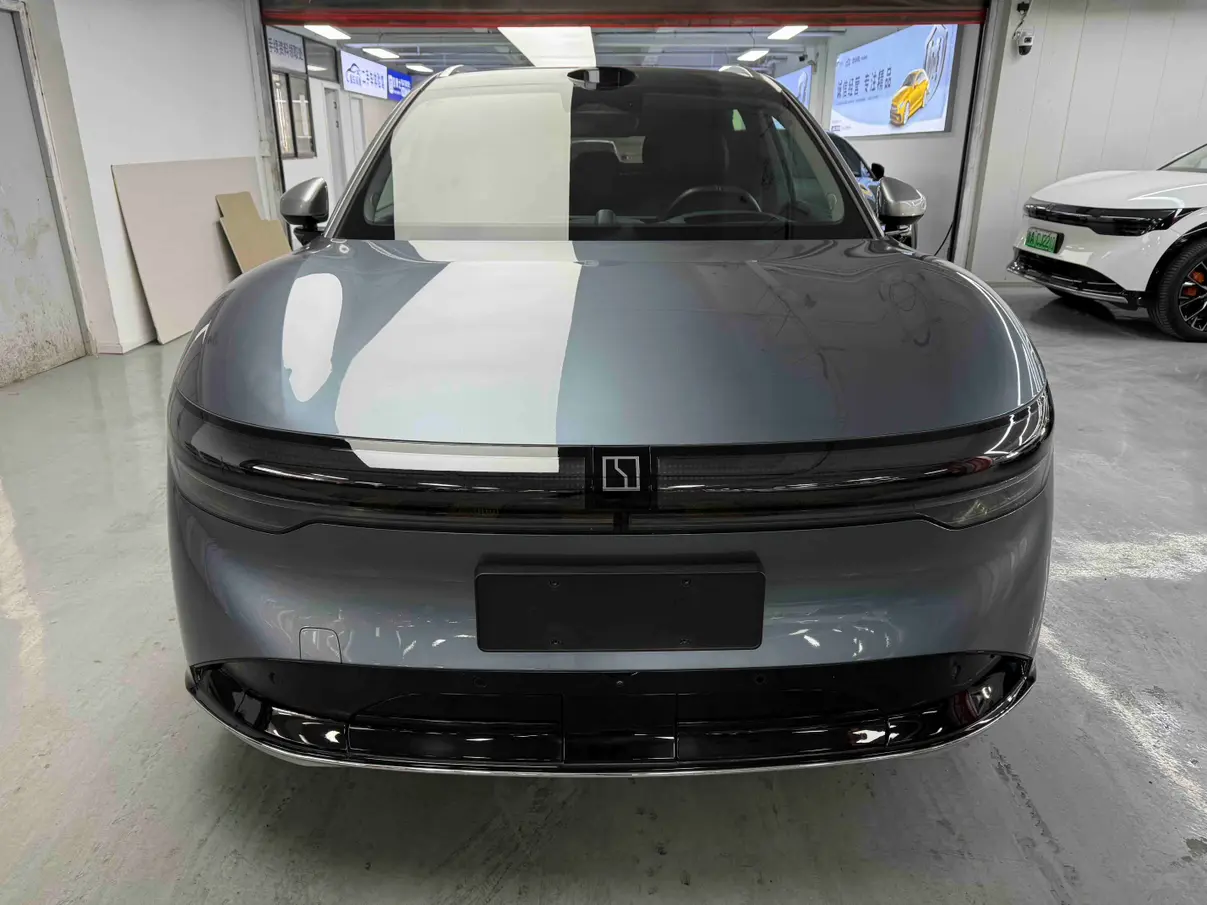 ZEEKR 7X  из Китая