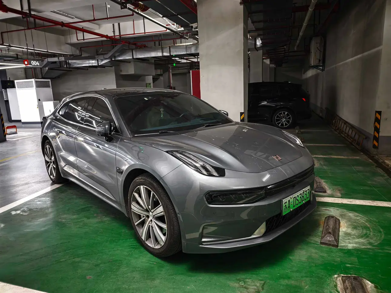 ZEEKR 001  из Китая