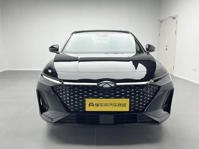 Chery Fengyun A8  из Китая