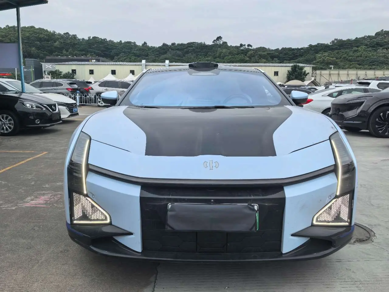 HiPhi Z  из Китая