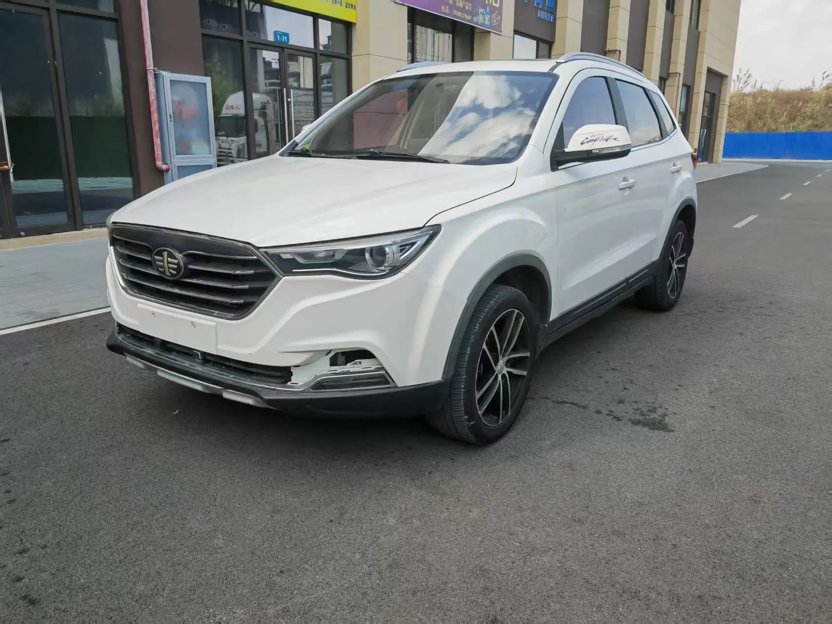 FAW Bestune X40 (Besturn X40)  из Китая