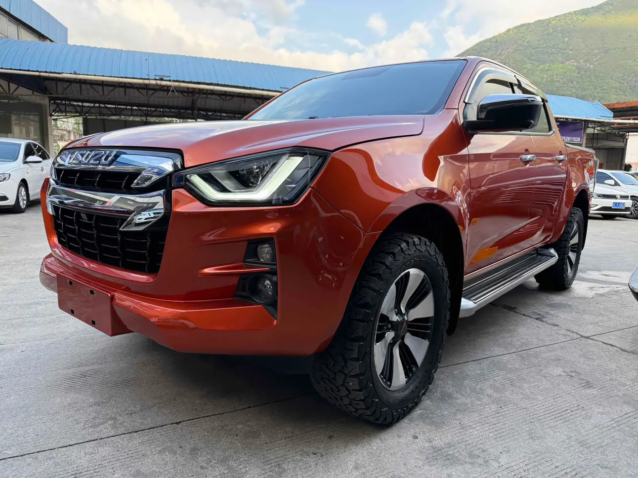 Isuzu D-MAX  из Китая