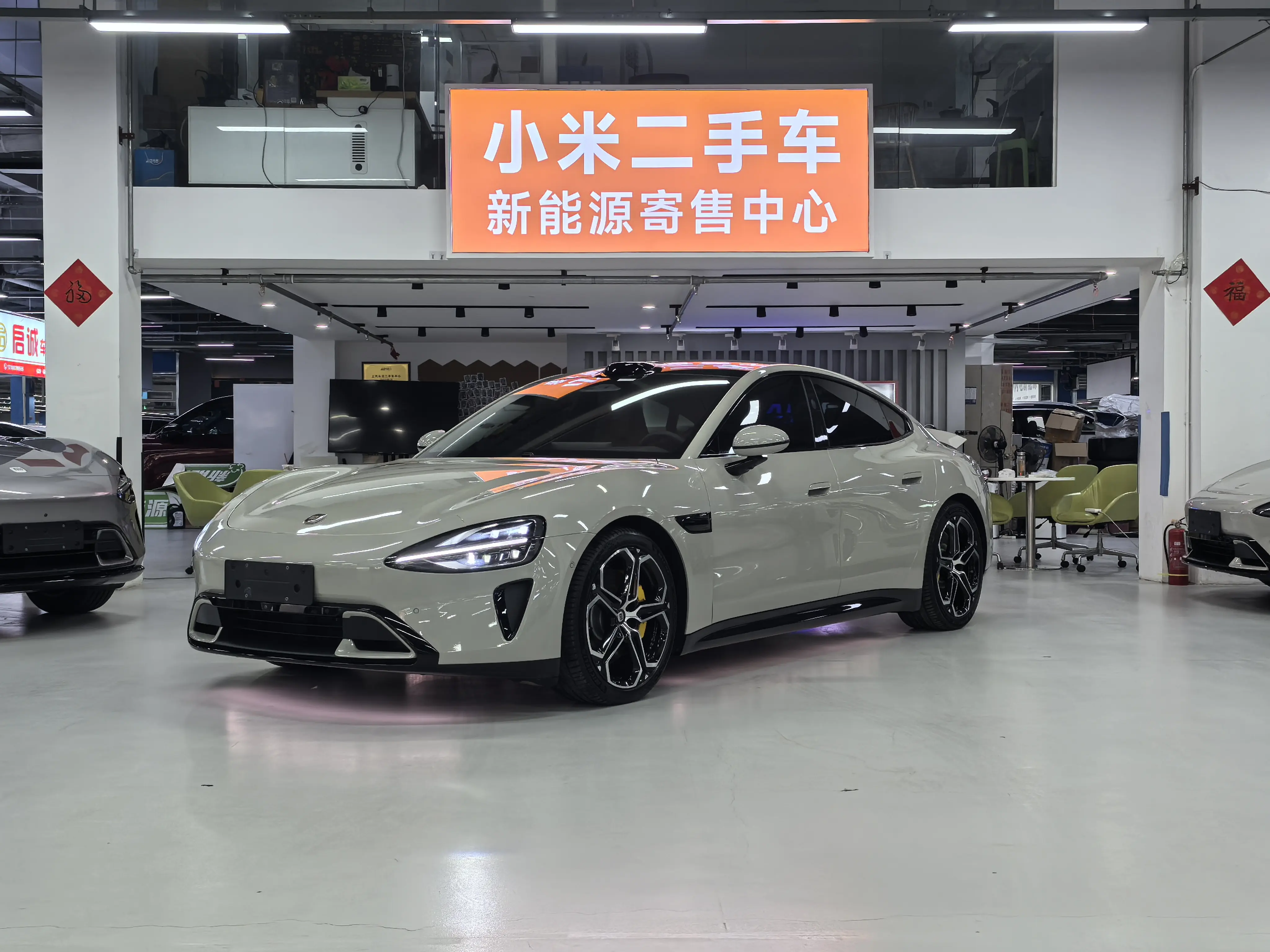 Xiaomi car Xiaomi SU7  из Китая