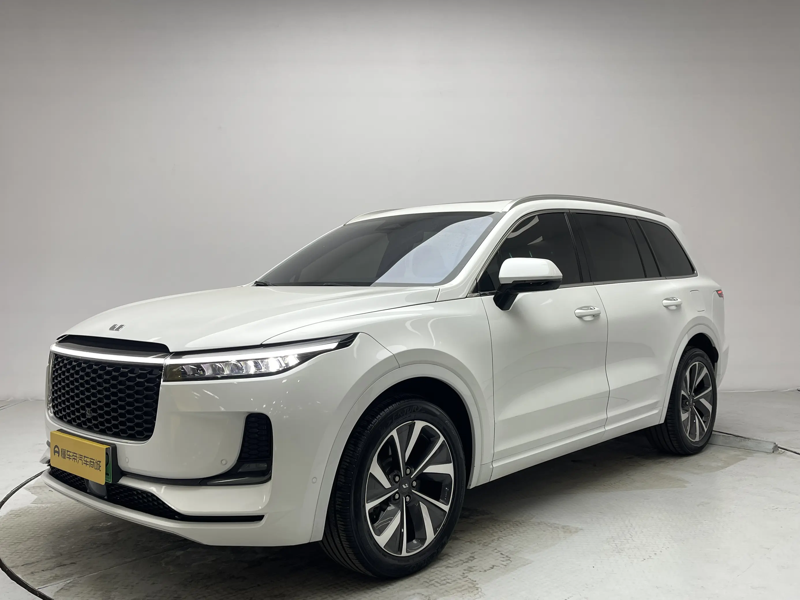 Li ONE (Ideal ONE)  из Китая