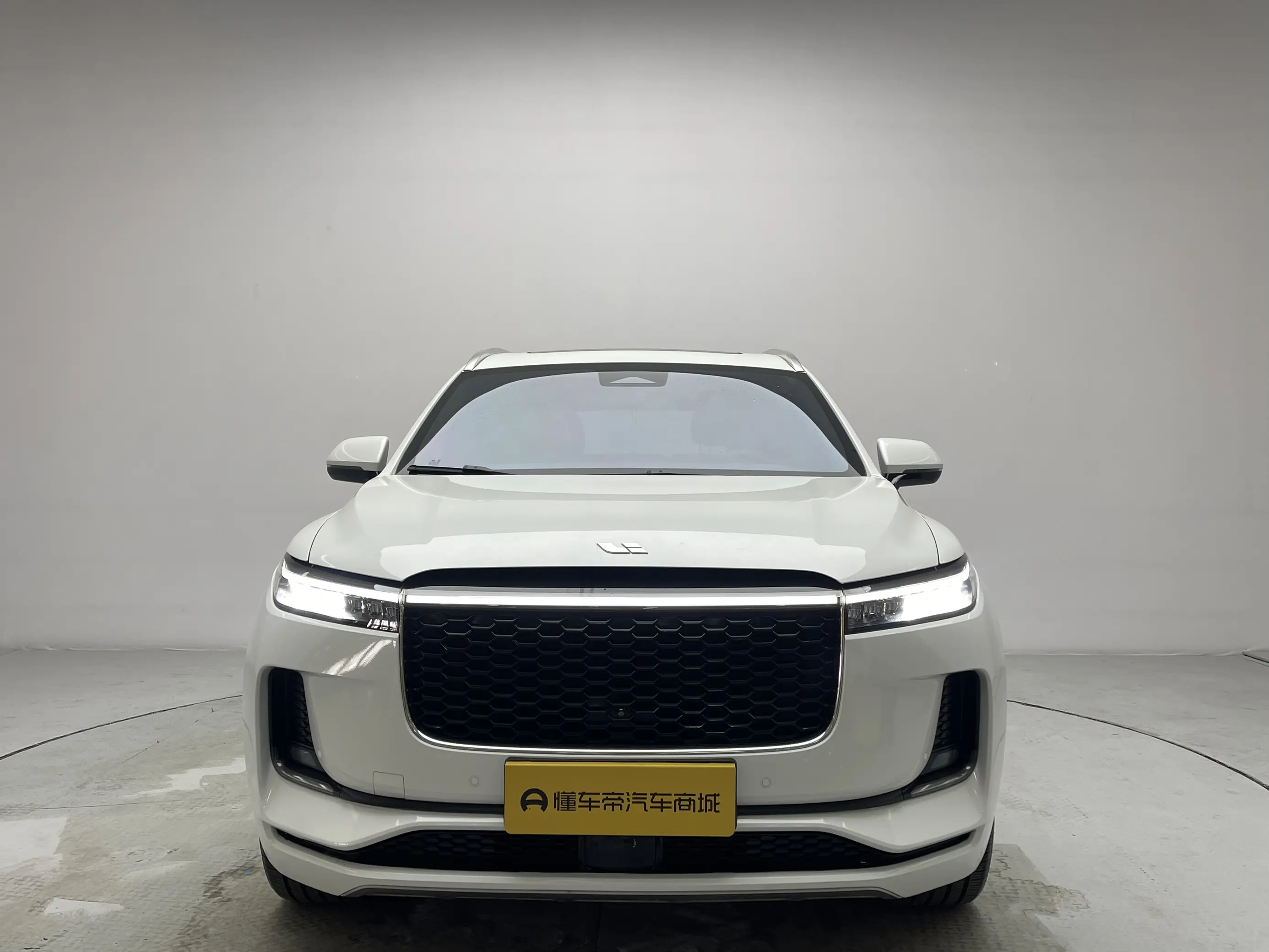 Li ONE (Ideal ONE)  из Китая