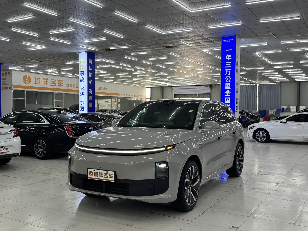 Li L6 (Ideal L6)  из Китая