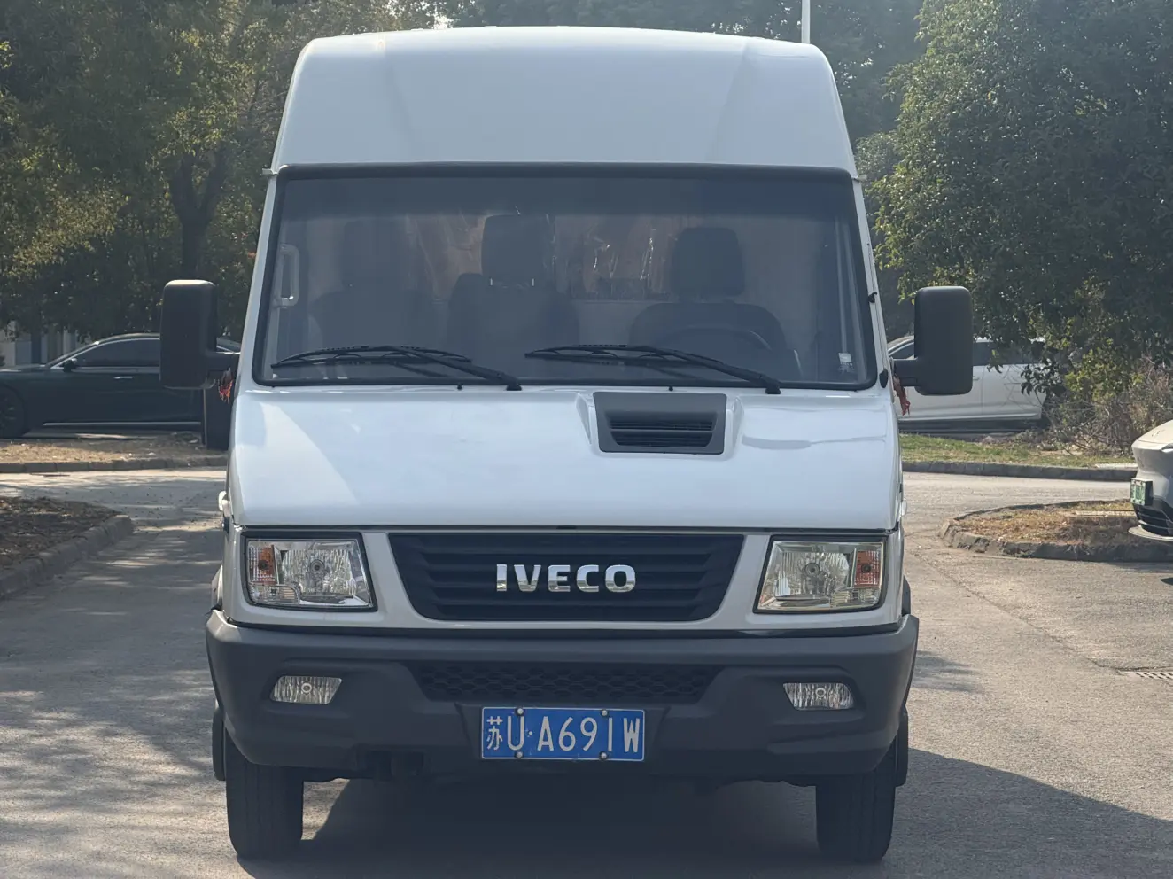 Iveco proud  из Китая
