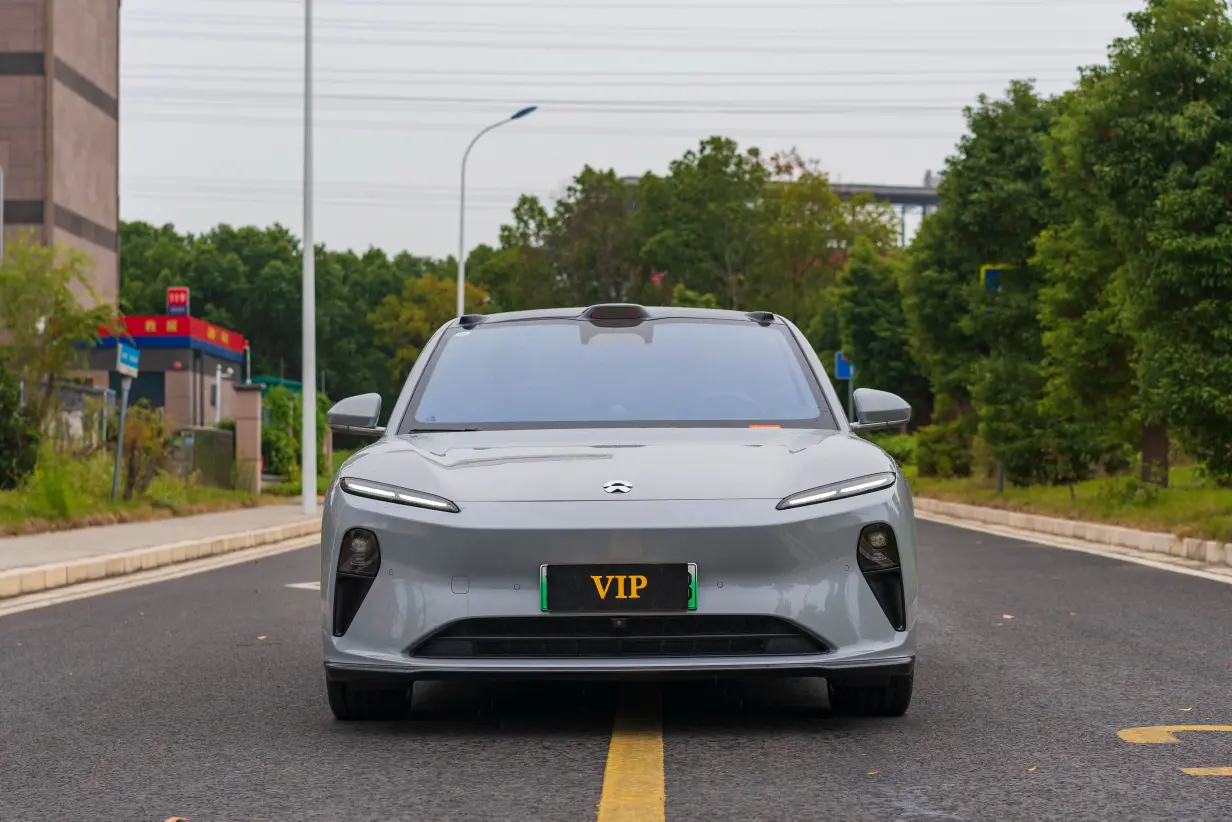 NIO ET5T  из Китая