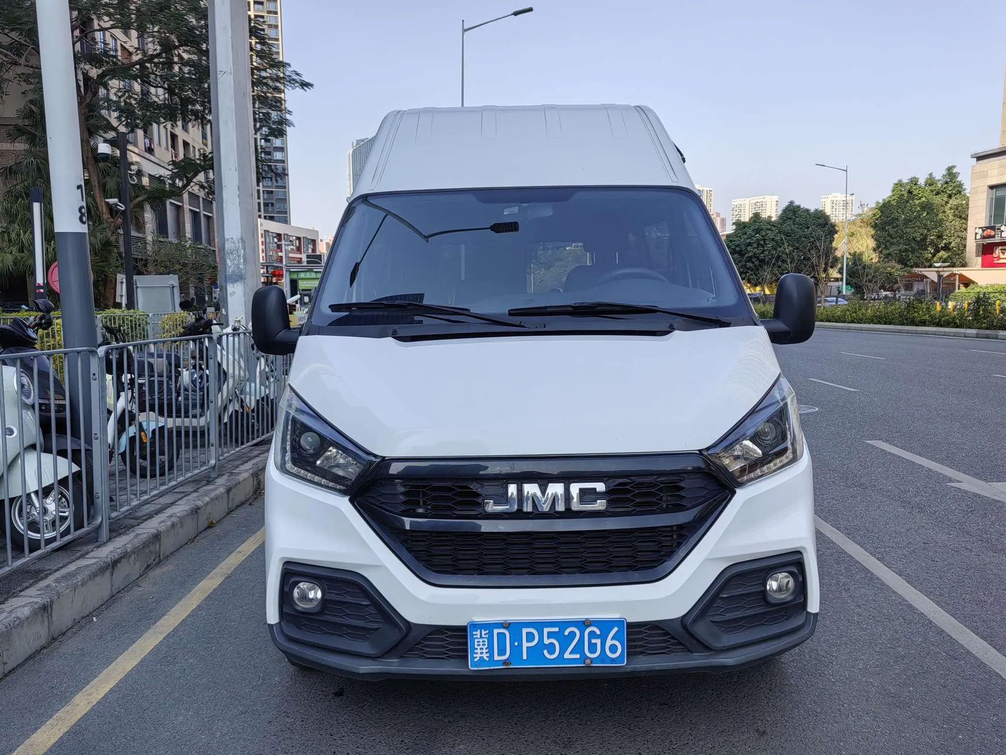 Jiangling Teshun  из Китая