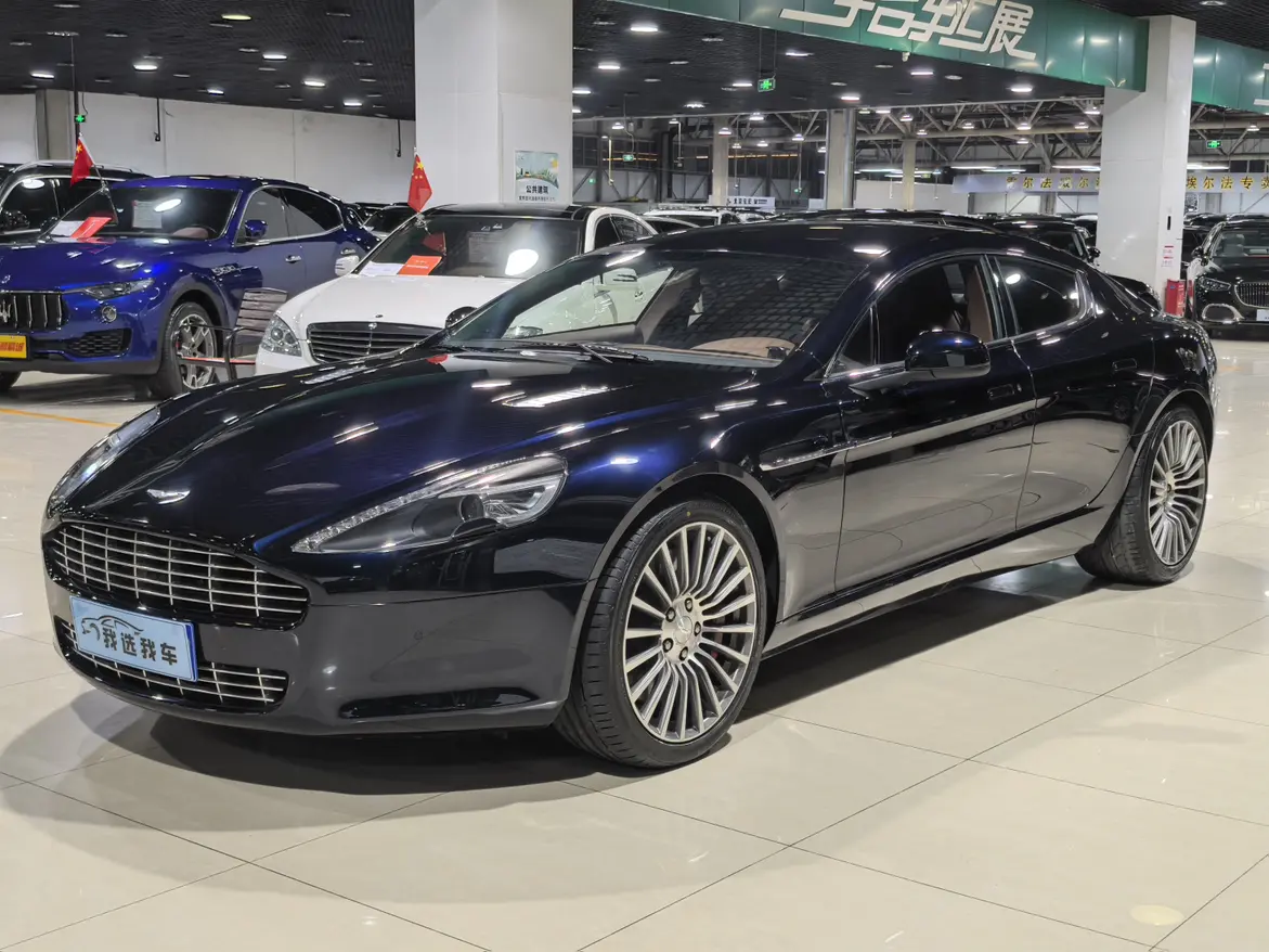 Aston Martin Rapide  из Китая