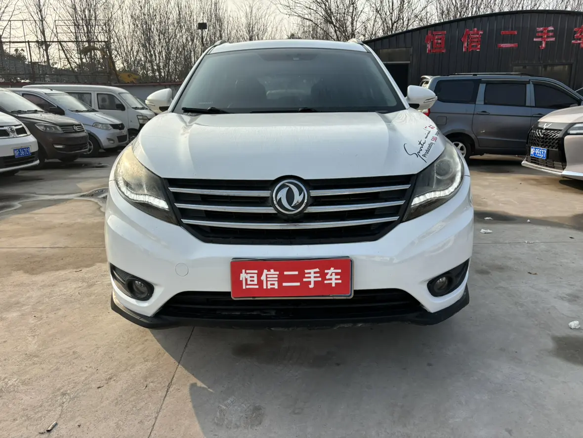 Dongfeng Fengon 580  из Китая
