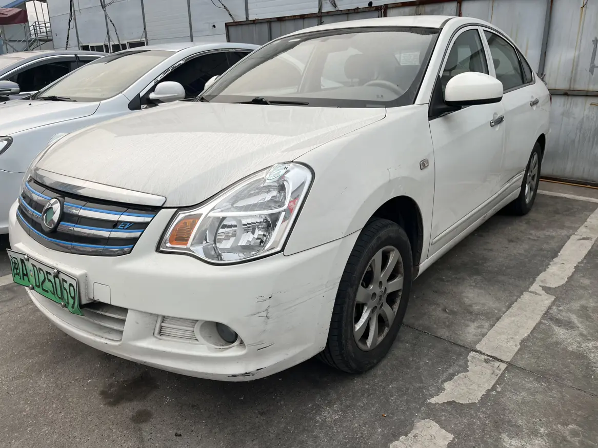 Dongfeng Junfeng E11K  из Китая