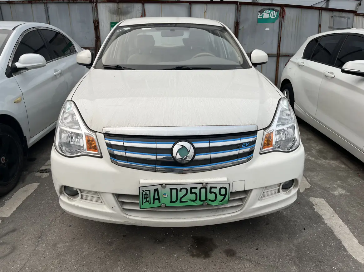 Dongfeng Junfeng E11K  из Китая