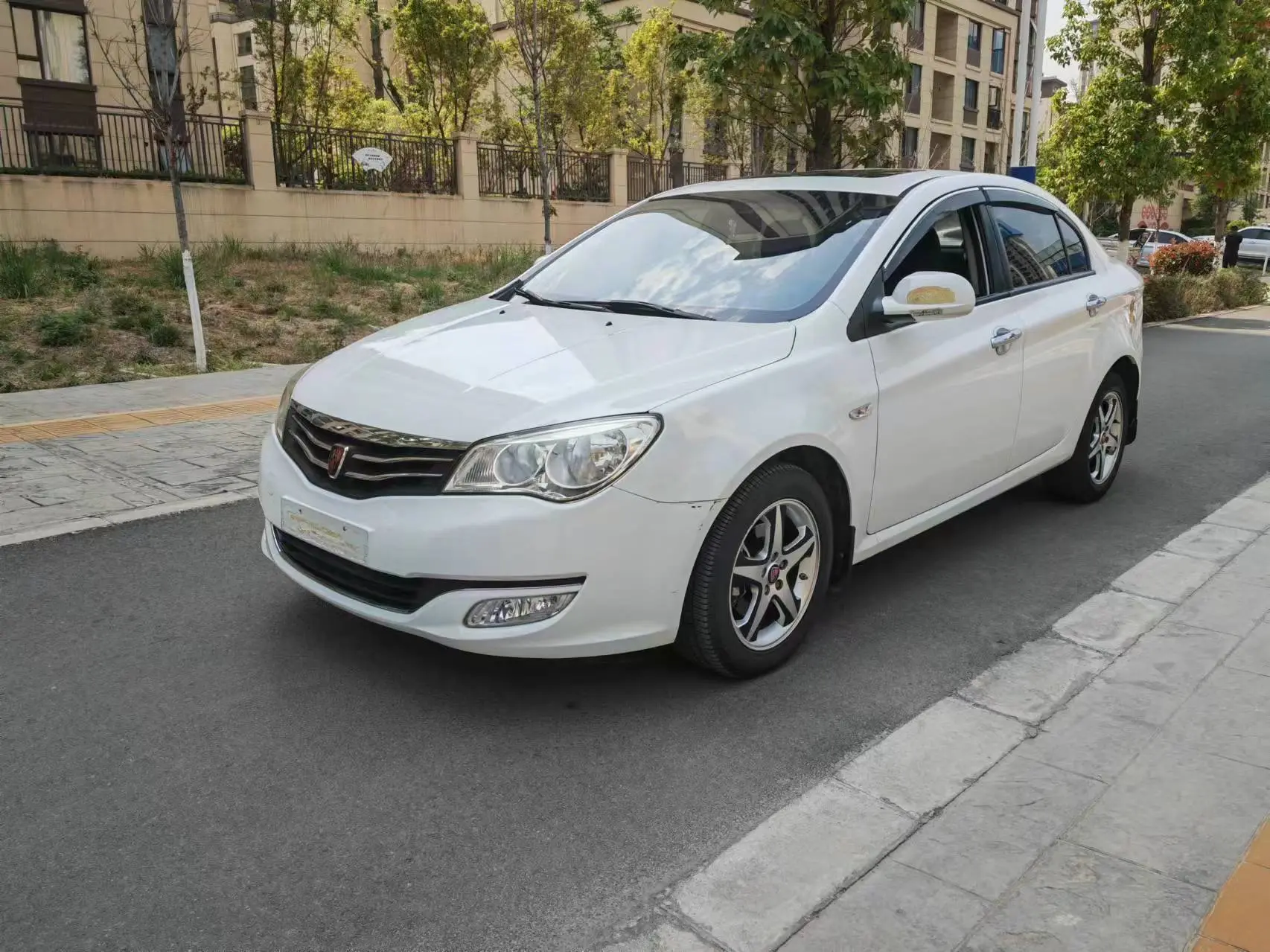 Roewe 350  из Китая