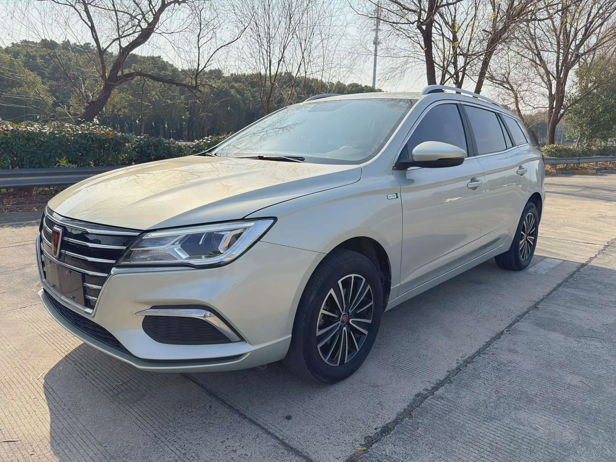 Roewe Ei5  из Китая