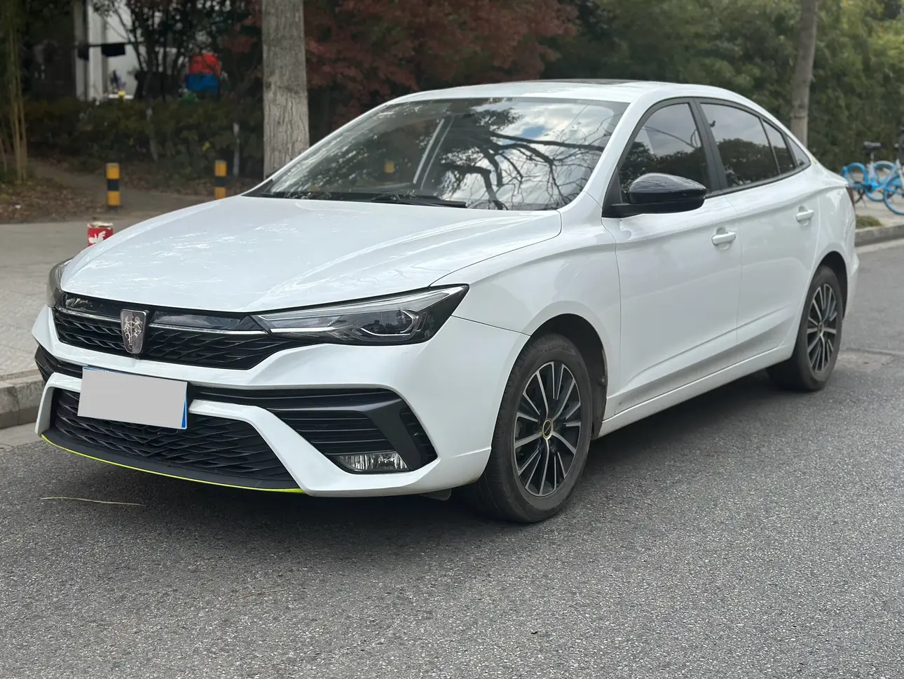 Roewe i5  из Китая