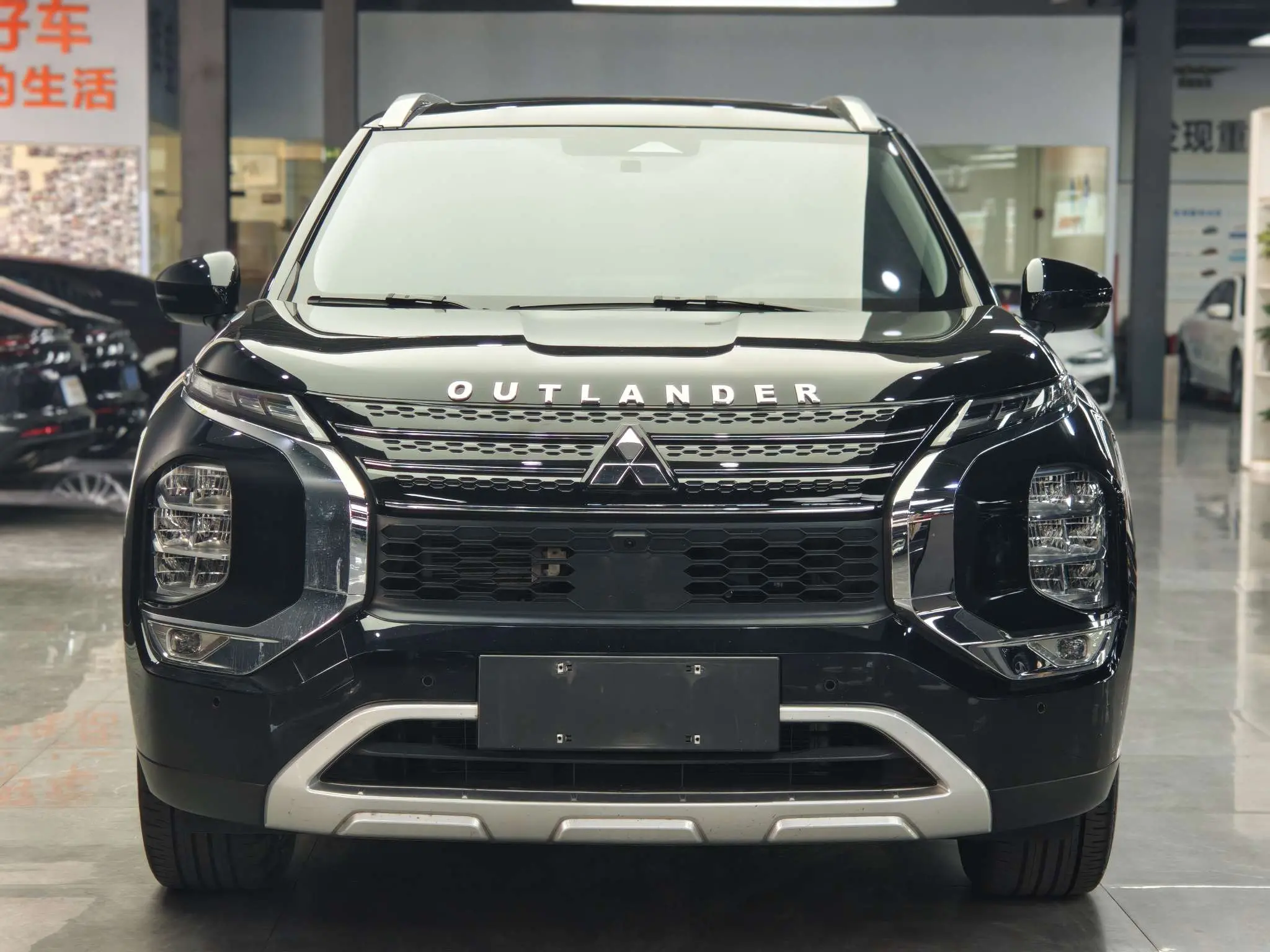 Mitsubishi Outlander  из Китая