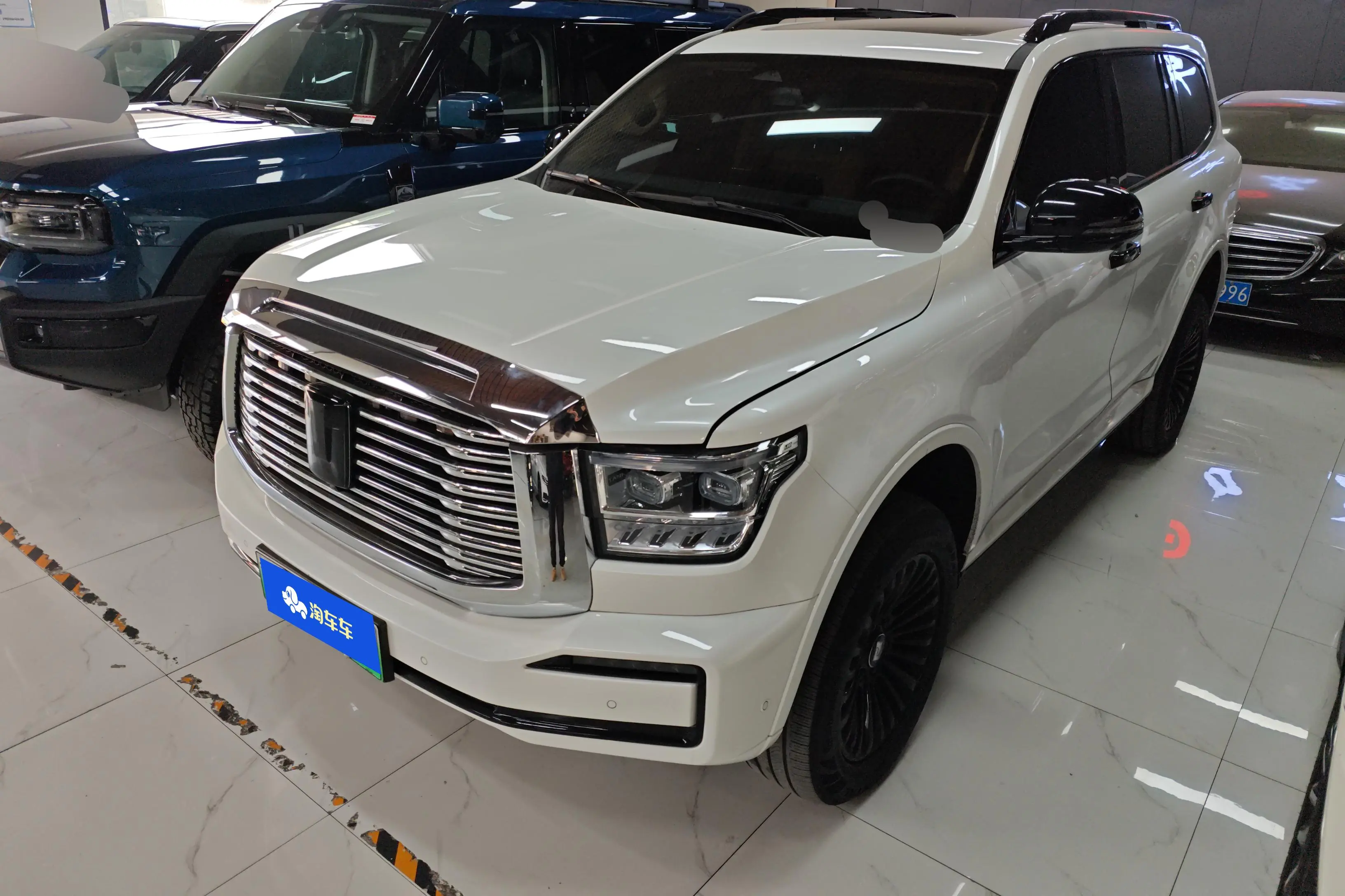 Tank 500 Hi4-T  из Китая