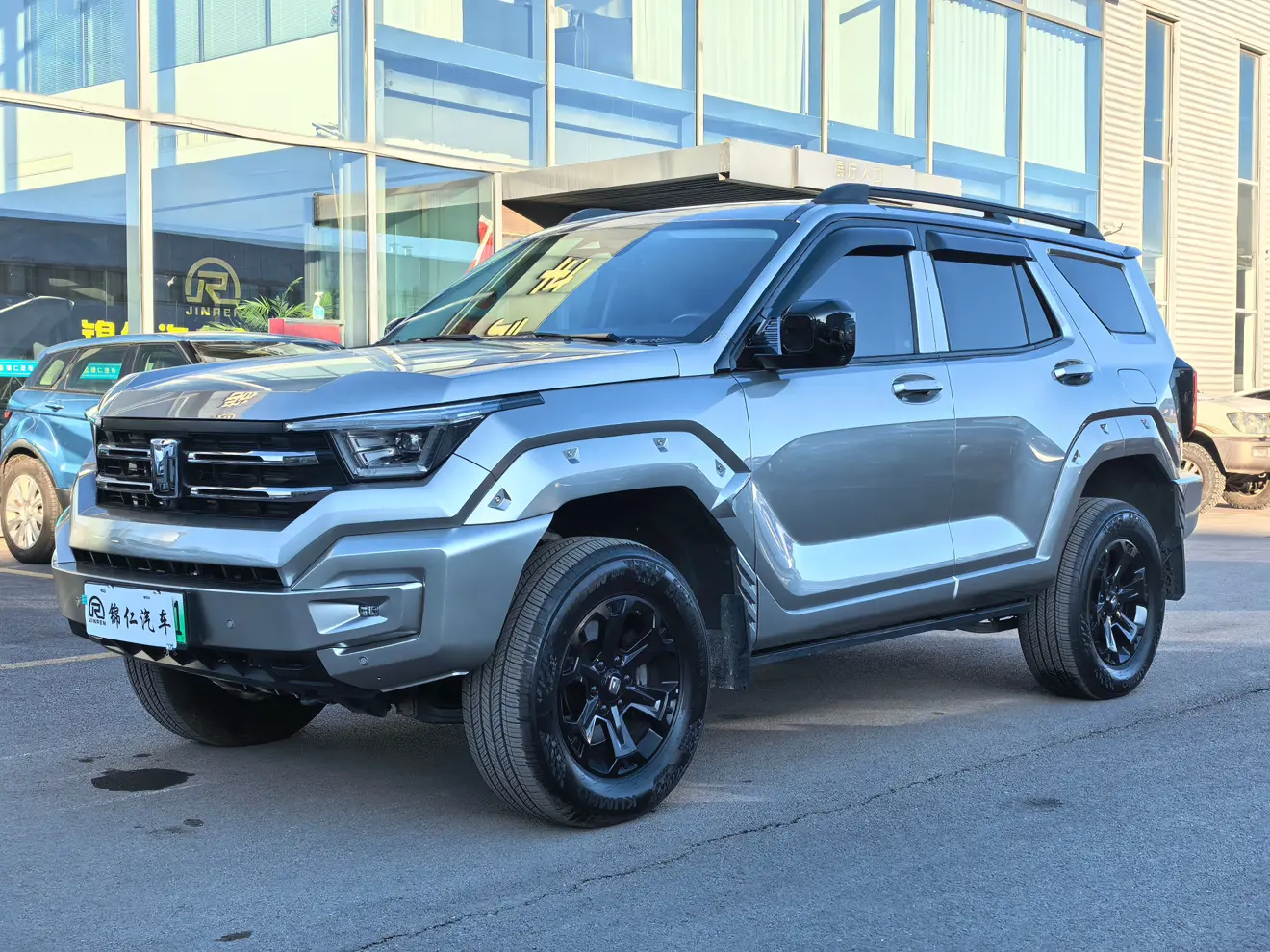 Tank 400 Hi4-T  из Китая