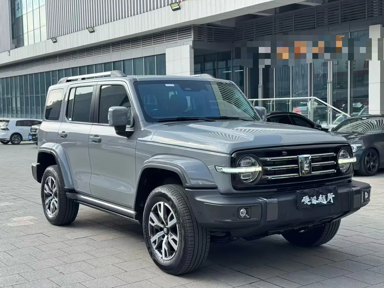 Tank 300  из Китая