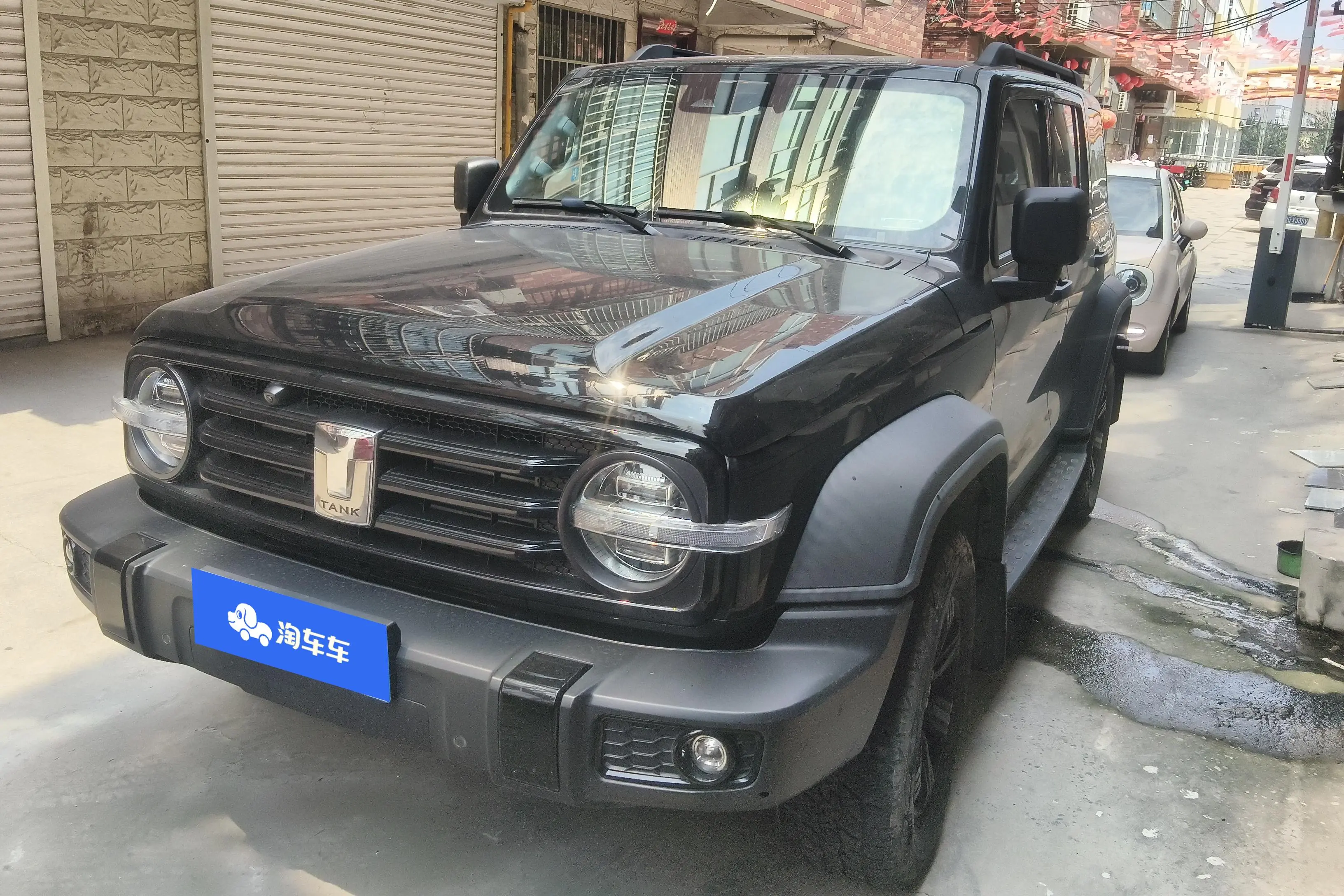 Tank 300  из Китая