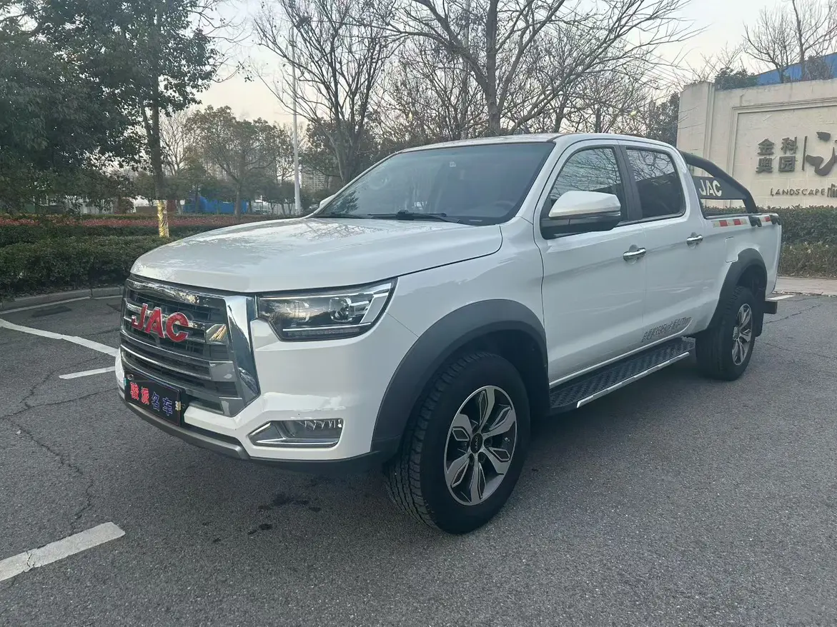 Jiangxi JAC T8  из Китая