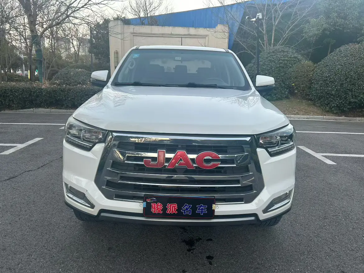 Jiangxi JAC T8  из Китая