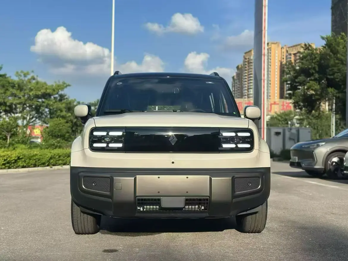 Baojun Yueya Plus  из Китая