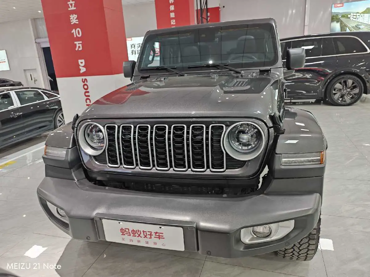 Jeep Wrangler  из Китая