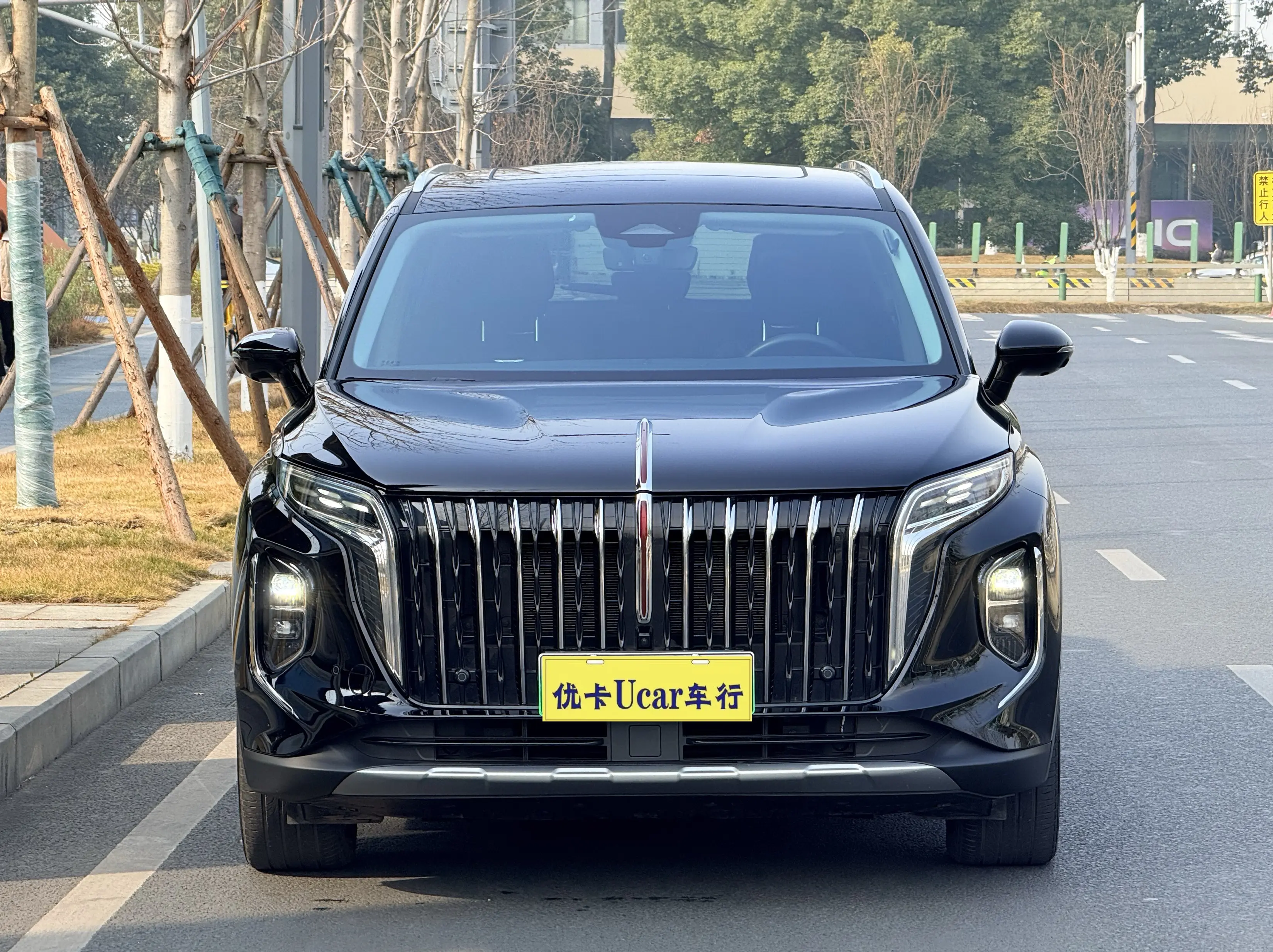 Hongqi HS7 PHEV  из Китая