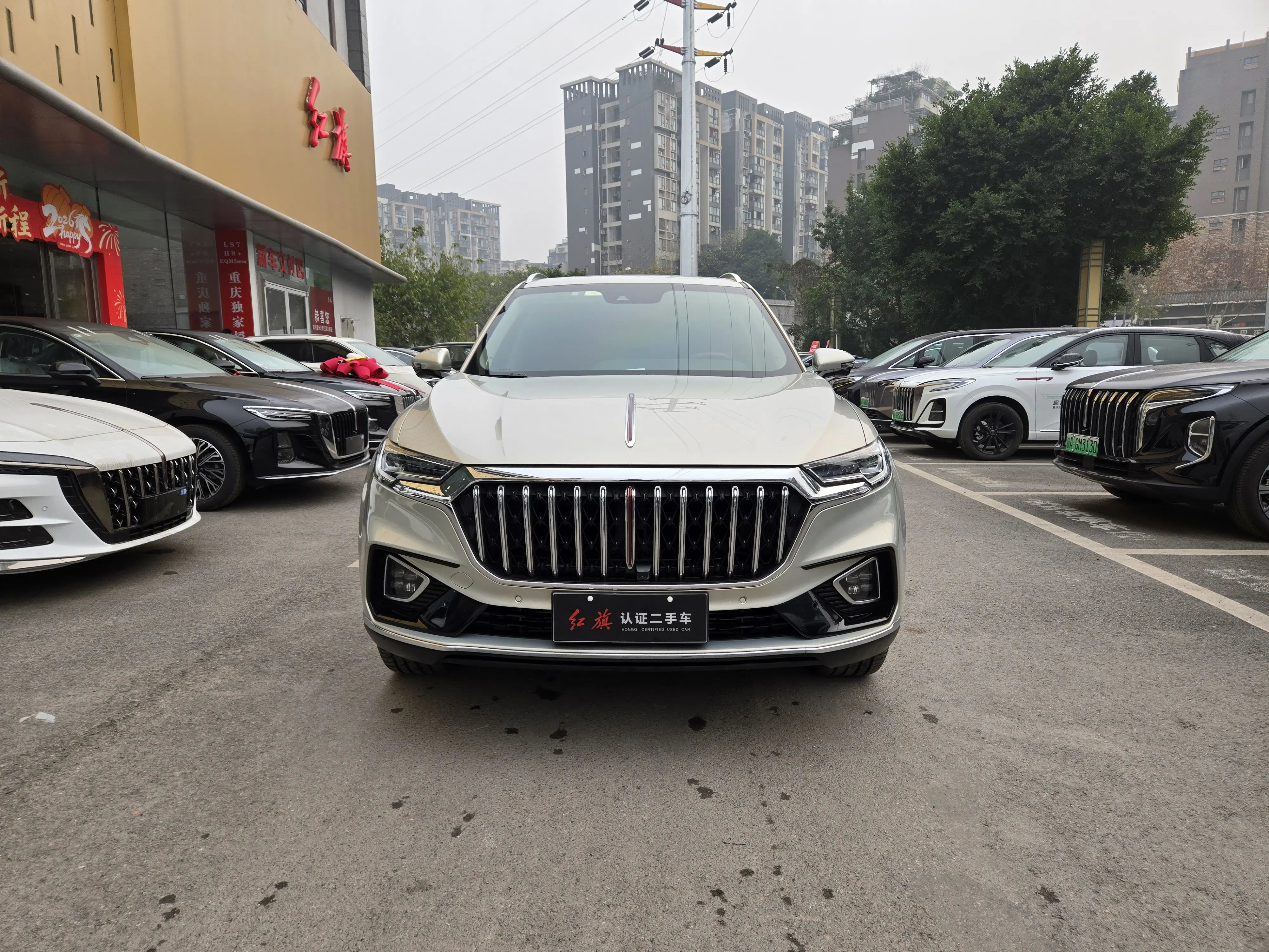 Hongqi HS5  из Китая
