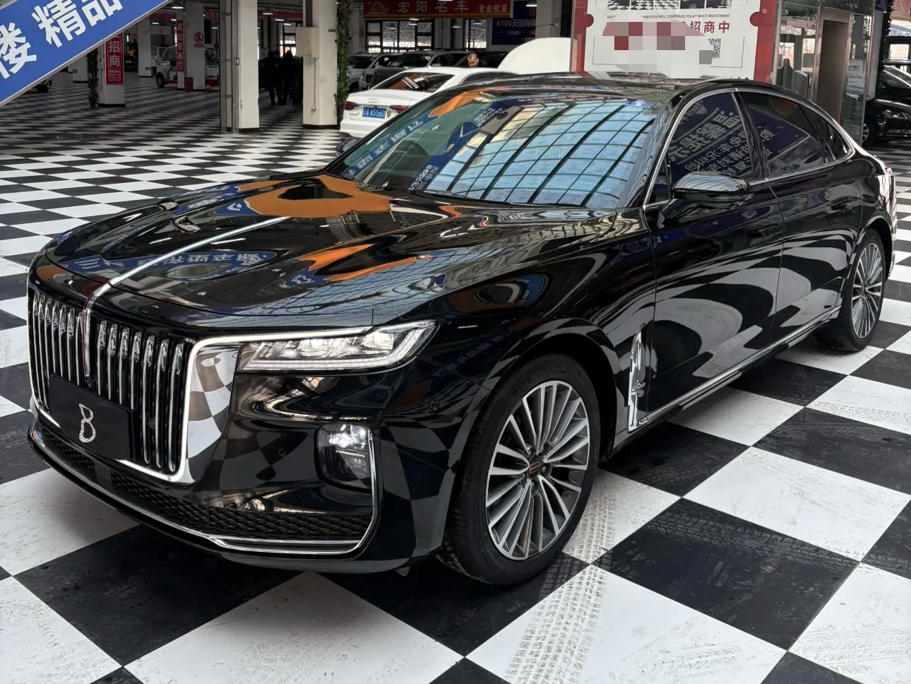 Hongqi H9  из Китая