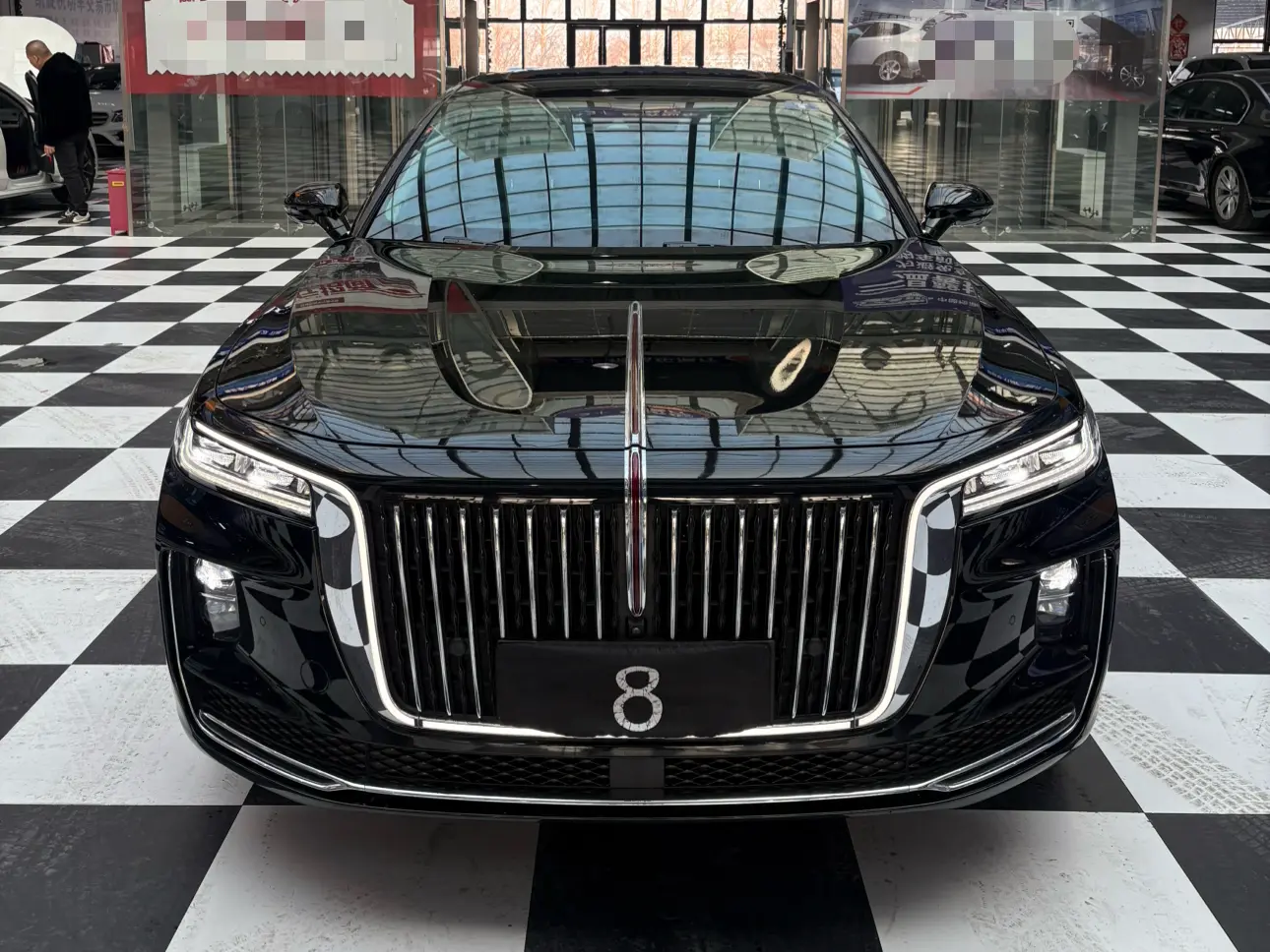 Hongqi H9  из Китая