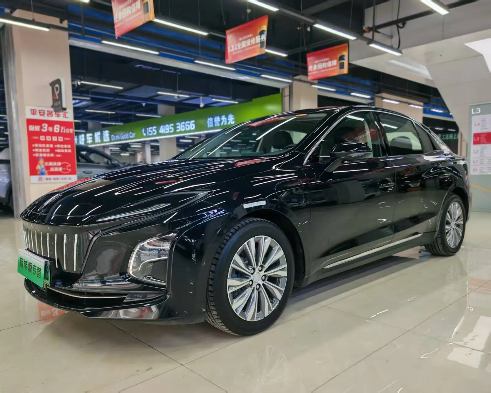 Hongqi E-QM5  из Китая