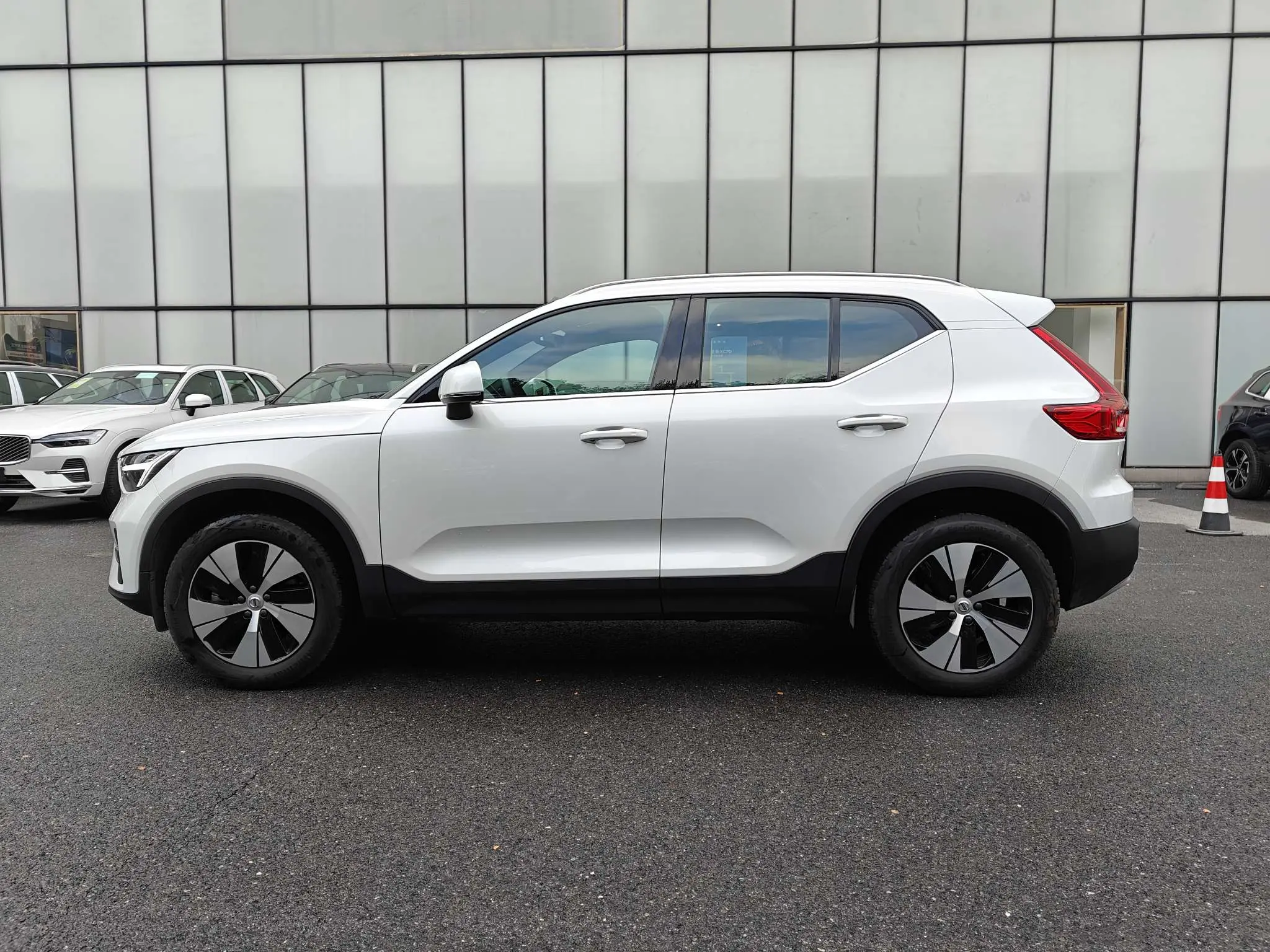 Volvo XC40  из Китая