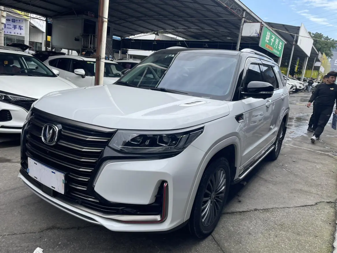 Changan CS95  из Китая