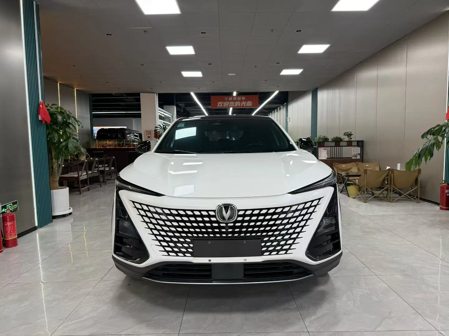 Changan UNI-T  из Китая