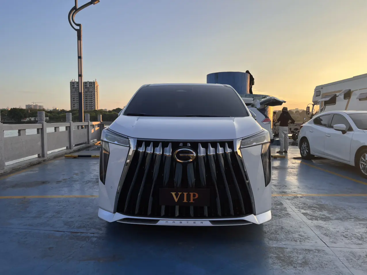 GAC Trumpchi M8  из Китая