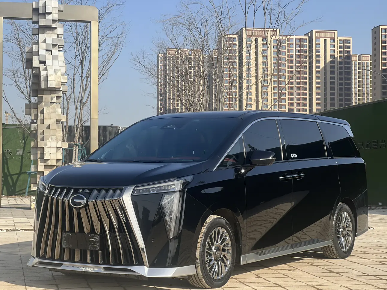 GAC Trumpchi M8  из Китая