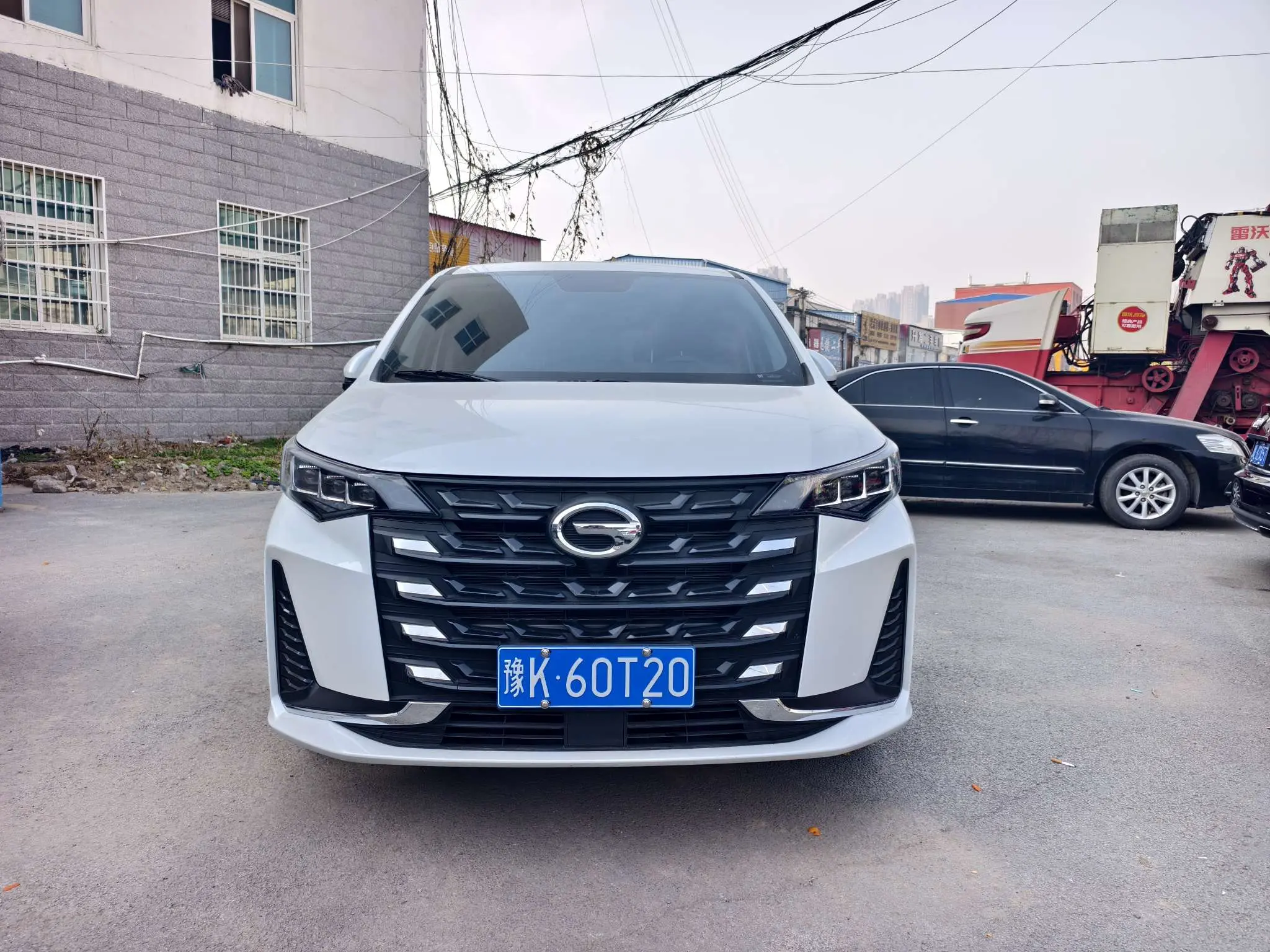 GAC Trumpchi M6  из Китая