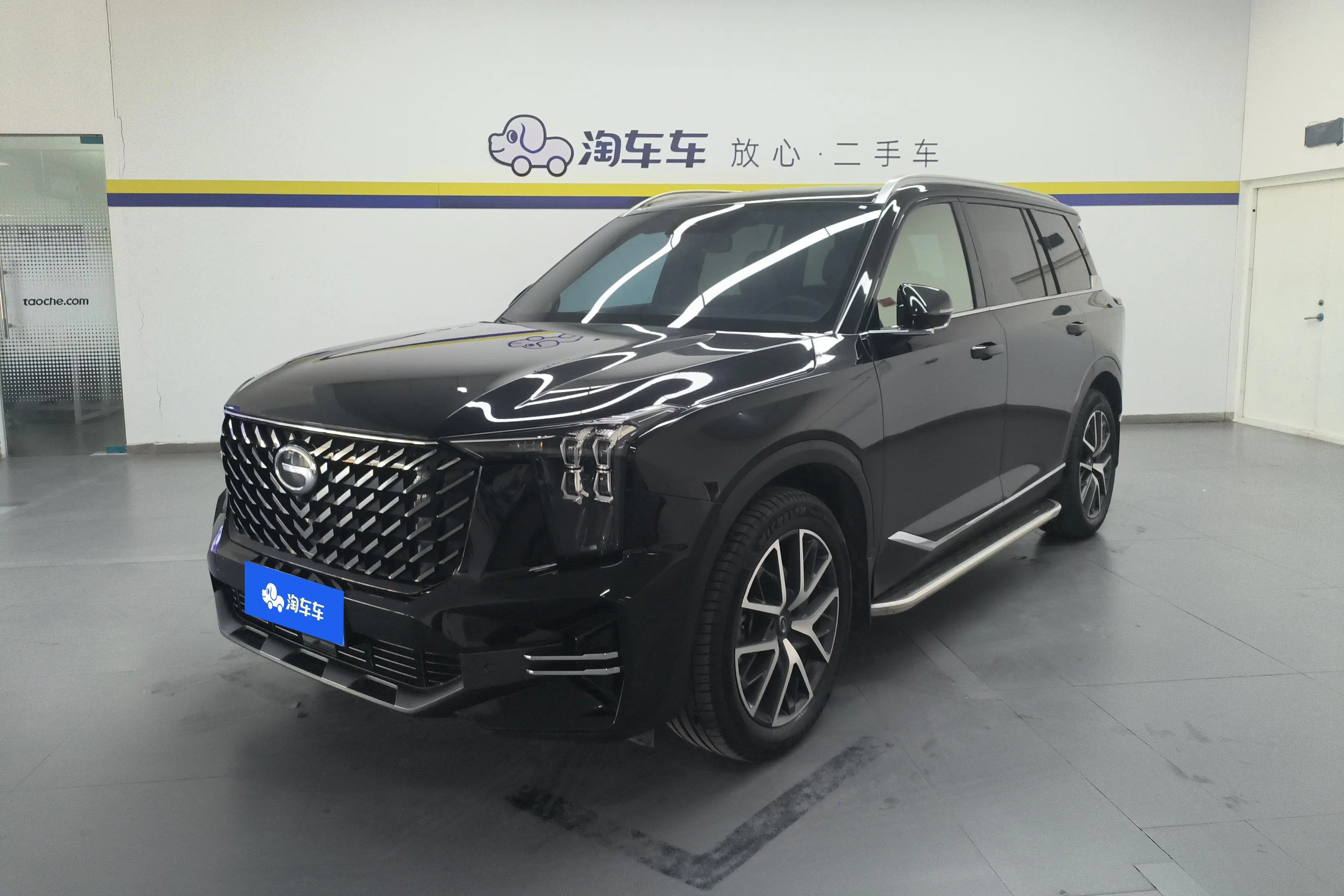 GAC Trumpchi GS8  из Китая