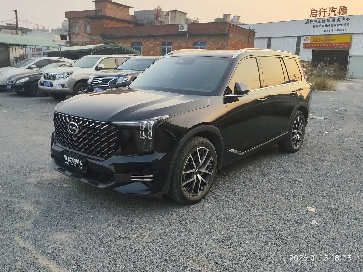 GAC Trumpchi GS8  из Китая