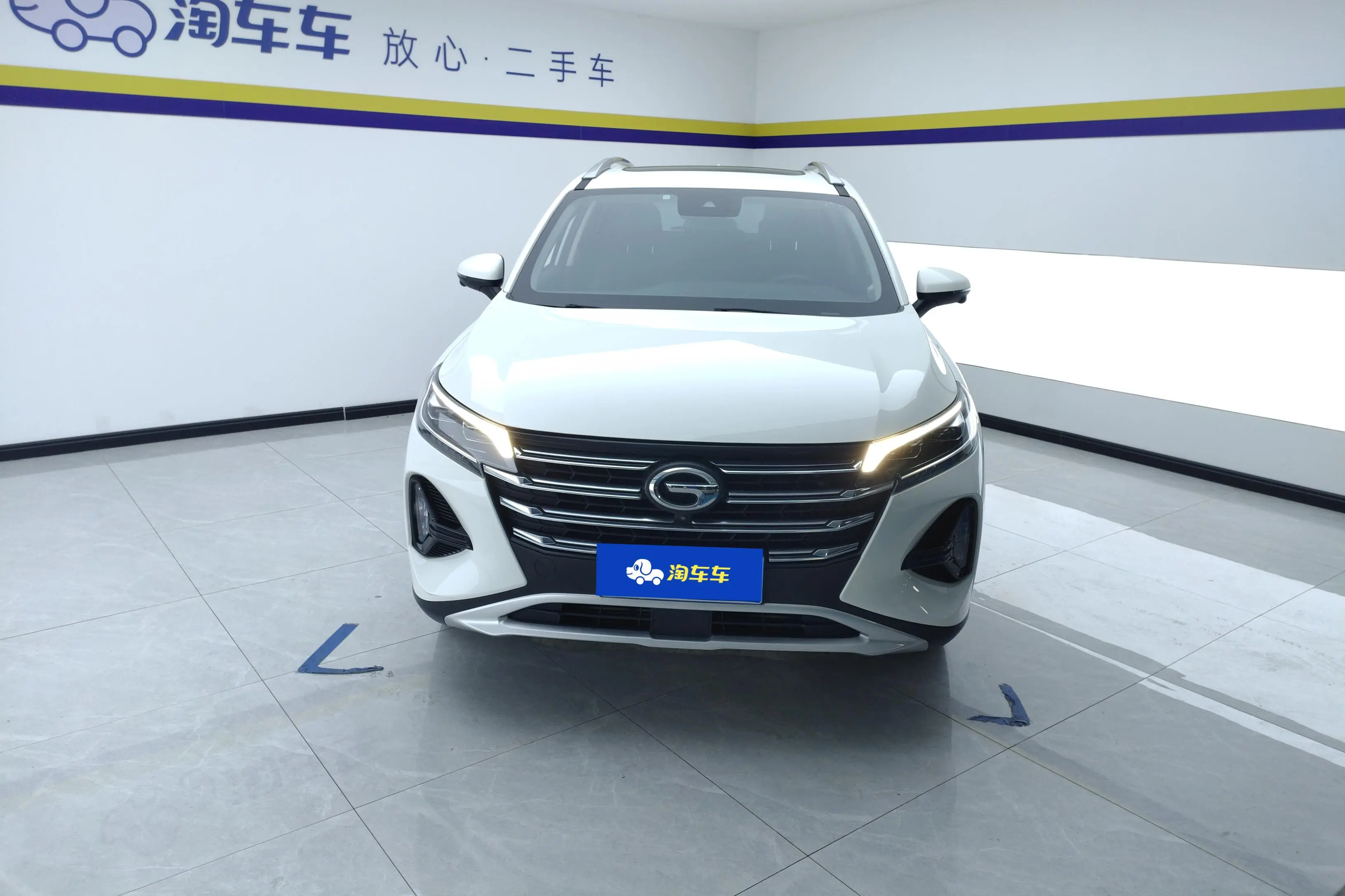 GAC Trumpchi GS4  из Китая